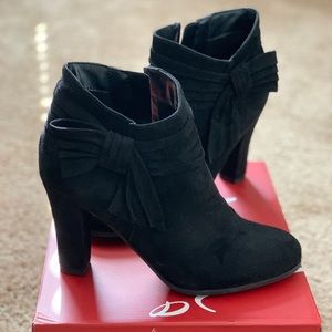 Black Booties
